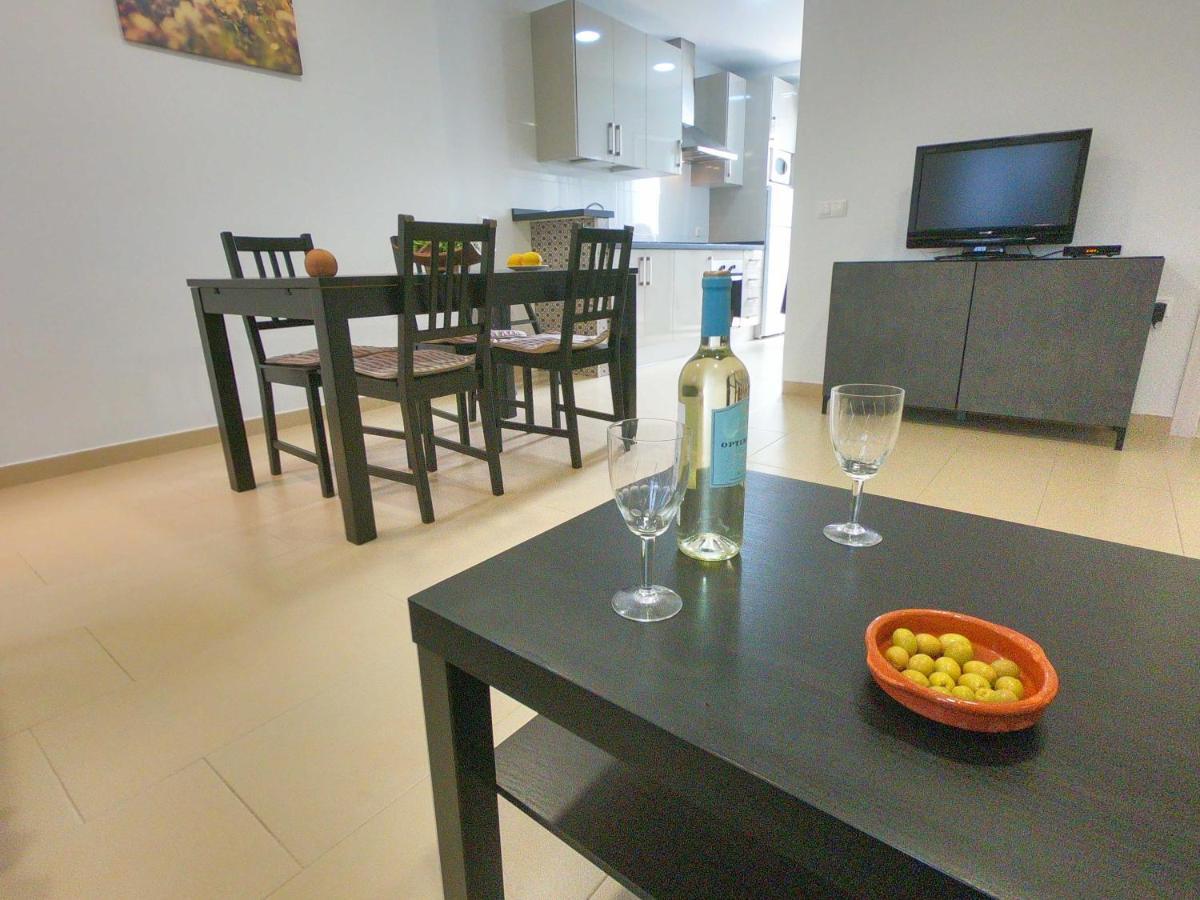 Noria Is A Comfortable Apartment With Patio And Large Terrace In Conil Конил-де-ла-Фронтера Екстериор снимка